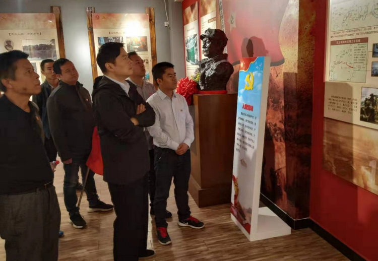 888集团党支部发展“不忘初心、服膺使命”主题党日活动