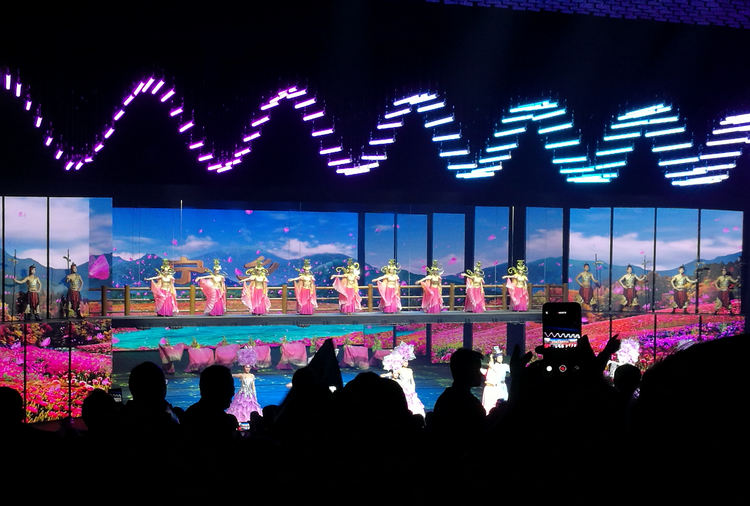 888集团特种陶瓷有限公司进行2019年炭河古城一日游