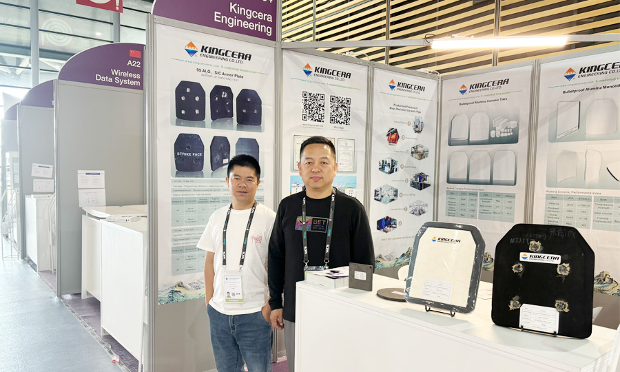 湖南888集团携最新防弹产品亮相法国欧洲国际防务展